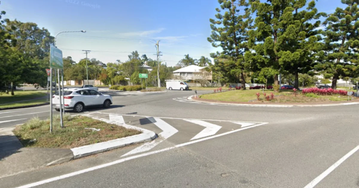 Fairfield Road Roundabout